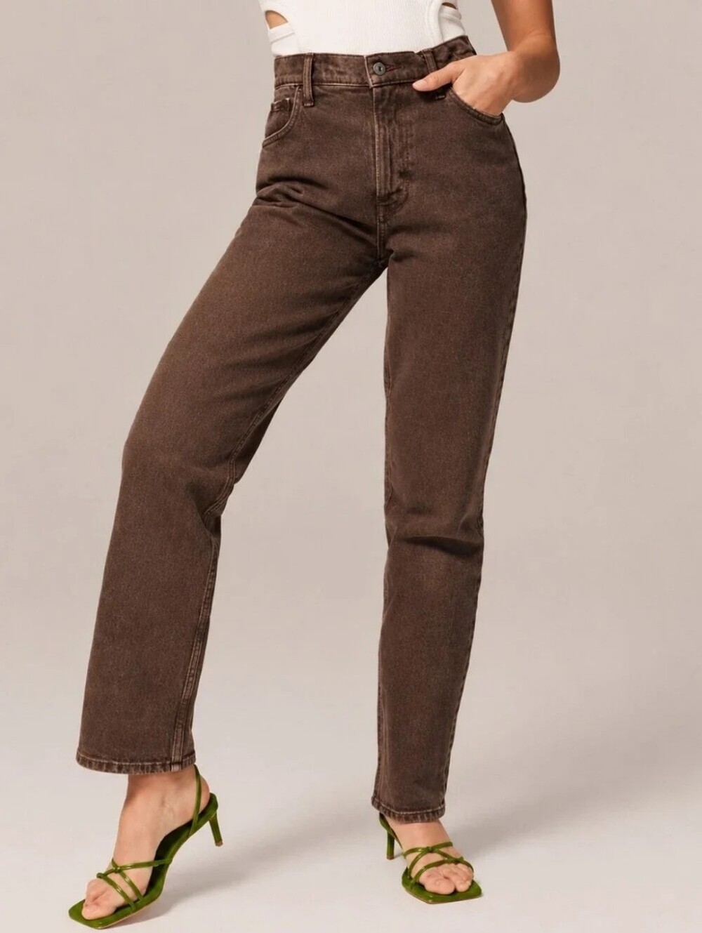 Abercrombie & Fitch 26 The '90s Straight Ultra High Rise 26/2s